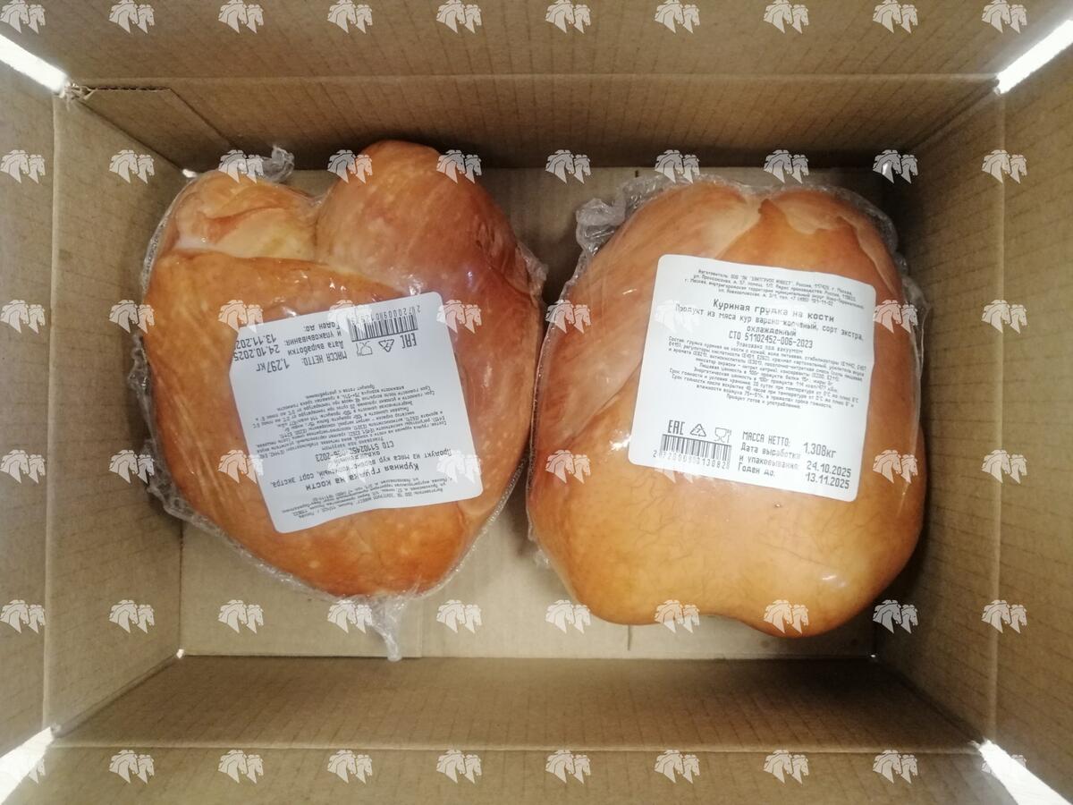 Грудка куриная на кости варено-копченая